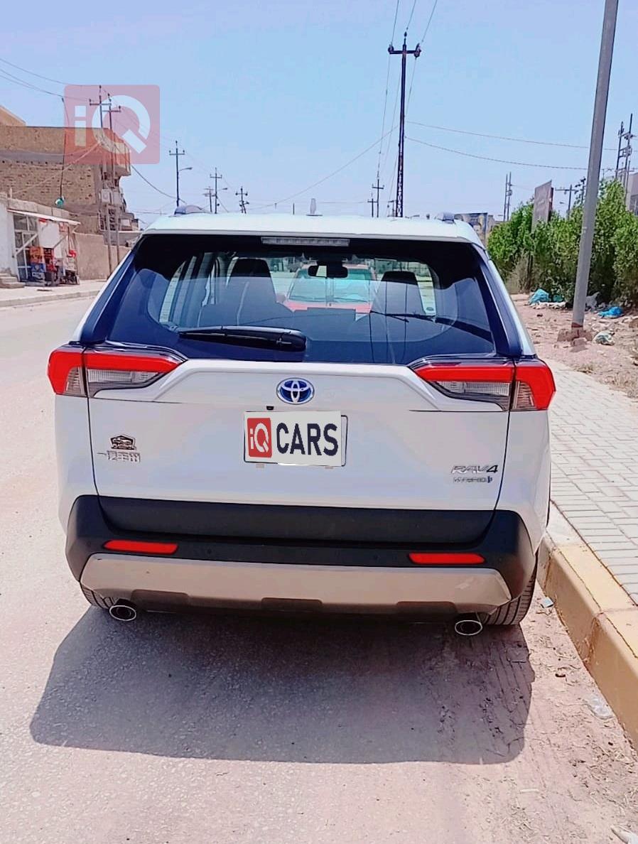 تويوتا راف 4